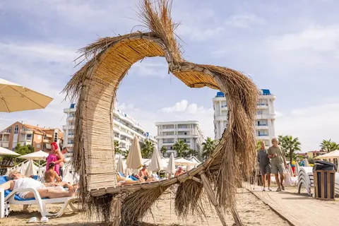 Grand Blue Fafa Resort in Golem — foto 7