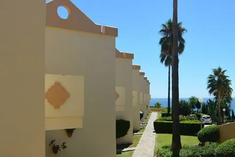 Ramada Hotel & Suites by Wyndham Costa del Sol foto 6