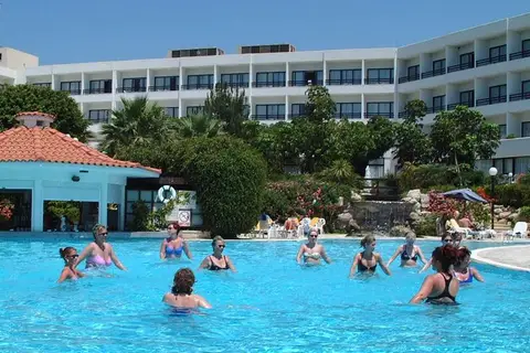 Avanti Hotel in Paphos — foto 14