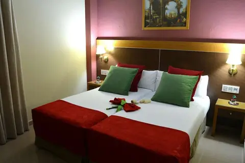 Regio 2 Hotel in Cádiz — foto 2