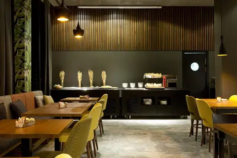 Hotel Malcom & Barret in Valencia — foto 30