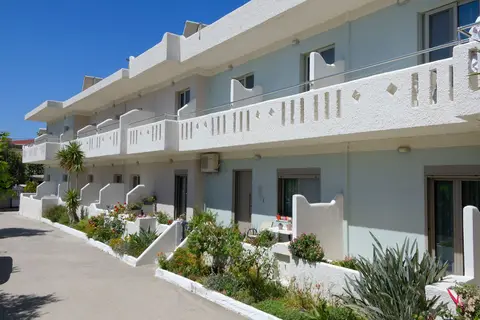 Costas & Chrysoula in Πλακιάς — foto 6