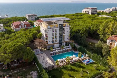 Monaco Garden Hotel in Golem
