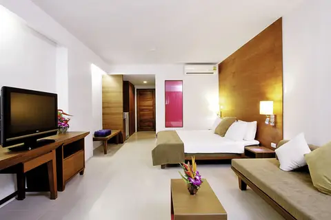 Sunprime Kamala Beach in กมลา — foto 23