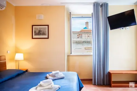 Palazzo Toraldo di Francia in Rome — foto 6