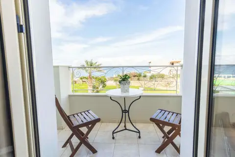 Pela Sofia in Δημοτική Ενότητα Μαλίων — foto 23