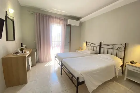 Louvre Hotel in Γουβιά — foto 20