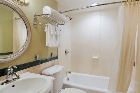 Best Western Queens Court Hotel in Davis, foto 19