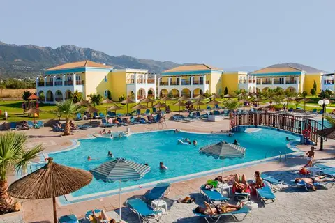 Aparthotel Corali in Ζηπάρι — foto 4