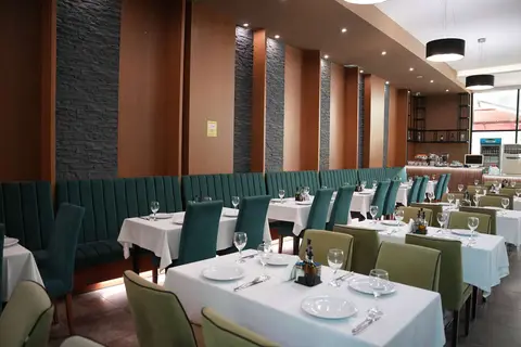 Sun Hotel in Durrës — foto 5