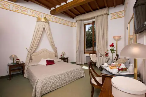 Hotel Villa San Lucchese in Poggibonsi — foto 3