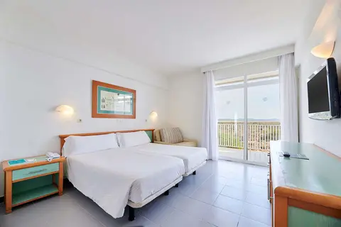 AluaSun Cala Antena in Calas de Mallorca — foto 6