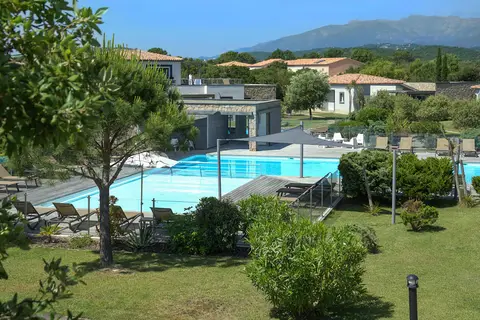 Resort Hotel Les Villas De Porto-vecchio in Lecci — foto 2