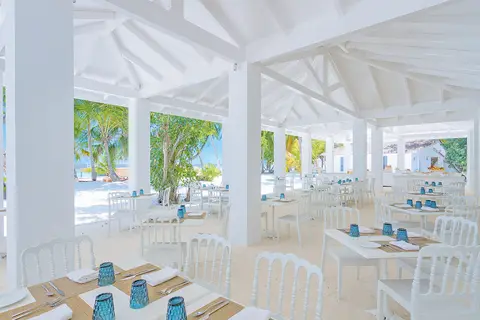 Sandies Bathala Maldives in Bathalaamaagaa Kanthila — foto 8