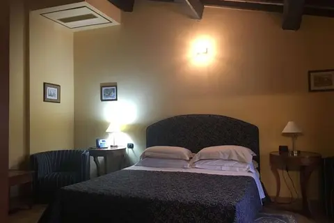Hotel Castello di Baccaresca in Sigillo — foto 15