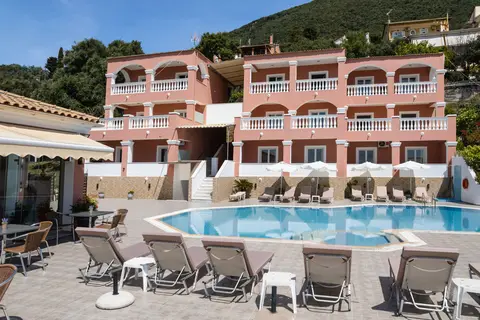 Paradiso Apartments in Ypsos — foto 6