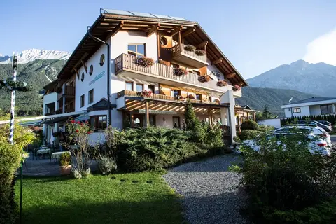 Landhotel Jäger TOP in Wildermieming