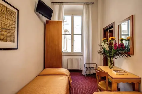 Nuova Italia in Florence, foto 8