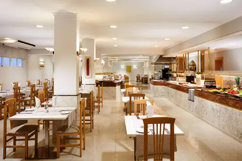 Las Arenas Affiliated by Melia in Benalmádena — foto 7