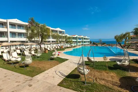 Aparthotel Robolla Beach in Ρόδα — foto 11