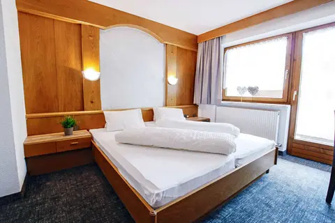 Hotel Tia Apart in Schwarzenberg — foto 3