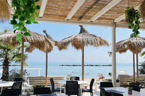 Villa Alwin Beach Resort foto 28