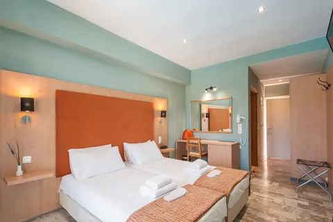 Hotel Punta in Καλύβια — foto 28