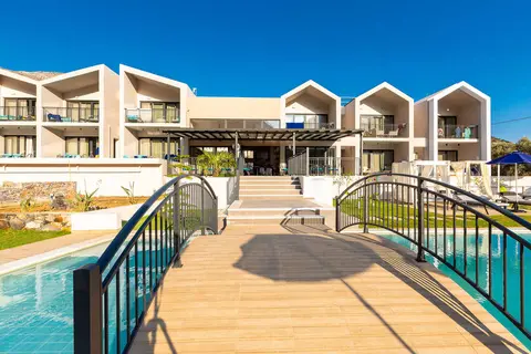 T Hotel Premium Suites in Vlichada, foto 20