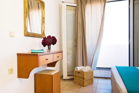 Yiannis Manos foto 4