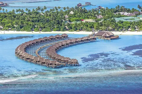 Sun Siyam Iru Fushi in Sun Siyam Iru Fushi Family Pool — foto 11