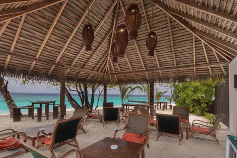 Adaaran Select Meedhupparu in Rah Gili Maldives — foto 3