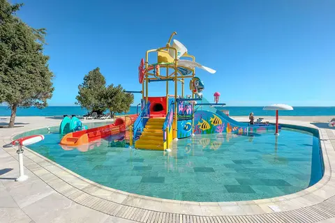GRIFID Noa in GRIFID Noa — foto 3