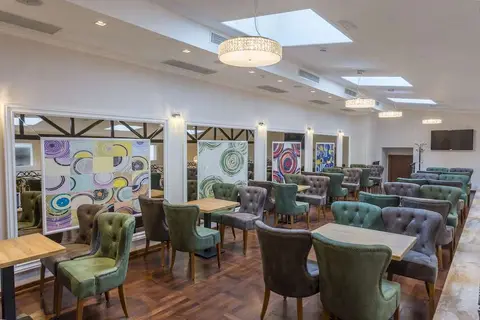 Hotel Royal Inn in Belgrado — foto 19