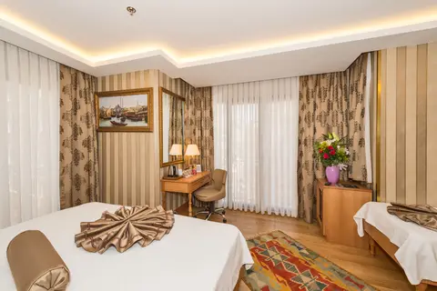 Aprilis Gold Hotel in Fatih — foto 2