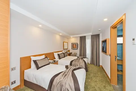Bisetun Hotel in Fatih — foto 10
