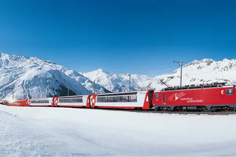 Winter met de Glacier- en Bernina Express in Zwitserland — foto 12