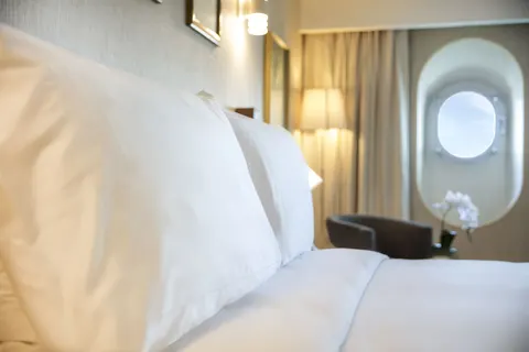 Queen Elizabeth 2 Hotel in دبي — foto 4