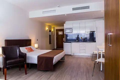Bluesea Dimona Suites in Torremolinos — foto 3