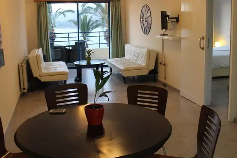 Vrachia Beach Hotel & Suites in Kissonerga — foto 25
