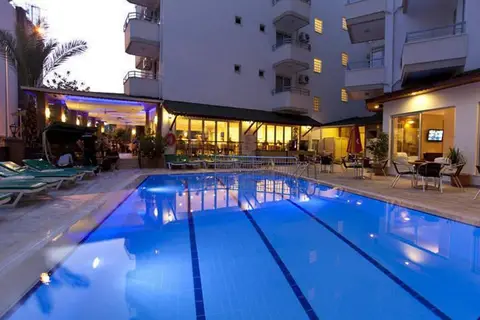 Remi Hotel in Cleopatra beach — foto 11