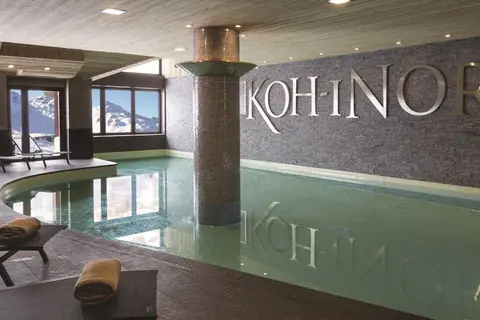 Hotel Koh-I Nor in Les Belleville — foto 22