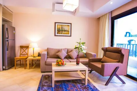 Sky View Suites Hotel in الهضبه — foto 6