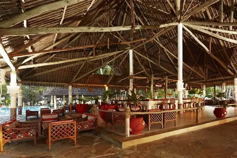 Neptune Village Beach Resort & Spa in Kinondo ward — foto 29