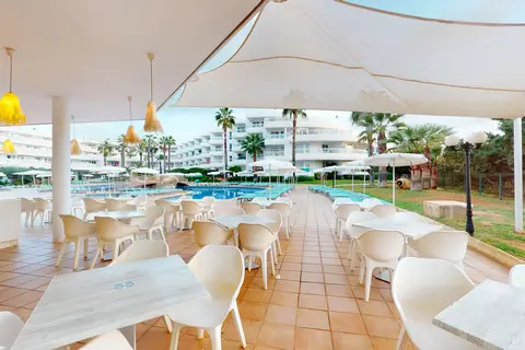 Tropic Garden Hotel & Apartments in Santa Eulària des Riu — foto 27