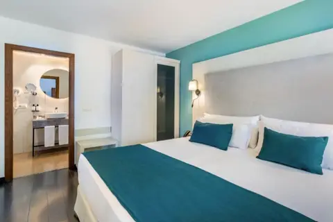Occidental Pueblo Acantilado in el Campello — foto 4