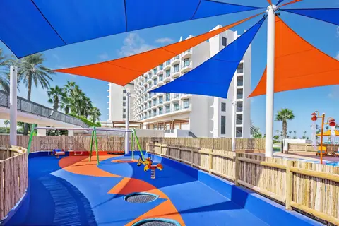 JA Beach Hotel in Ja Ocean View Hotel Padel Tennis Court — foto 29