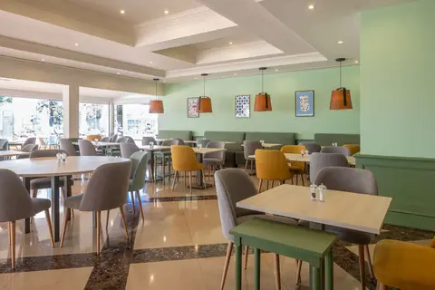 Holiday Inn Algarve Albufeira in Albufeira — foto 19