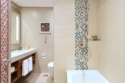 Hilton Garden Inn Dubai Al Muraqabat in دبي — foto 5