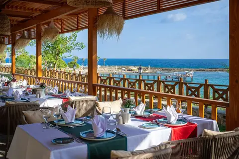Oz Hotels Incekum Beach Resort in Alanya, foto 5