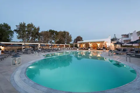 Saint Andrea Paros Seaside Resort in Νάουσα